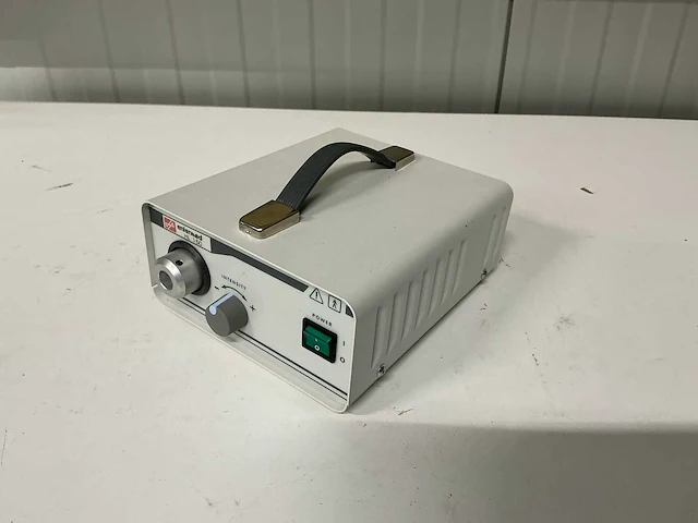 Entermed hl 150 (mini) lichtbron unit voor endoscopie - afbeelding 2 van  4