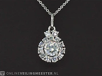 Entourage hanger met hoge kwaliteit natuurlijke diamanten