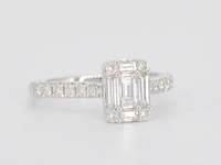 Entourage ring met baguette en briljant geslepen diamanten - afbeelding 11 van  12