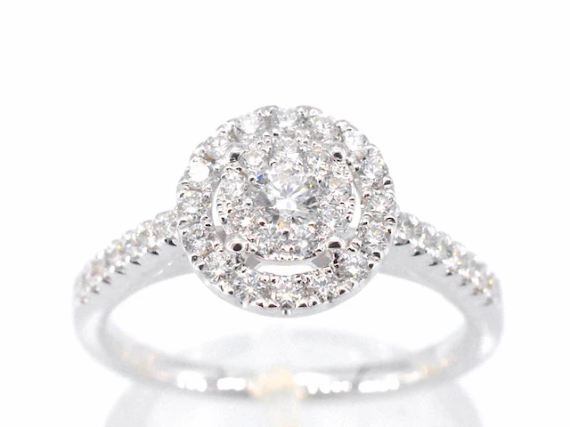 Entourage ring met briljant geslepen diamant - afbeelding 1 van  11