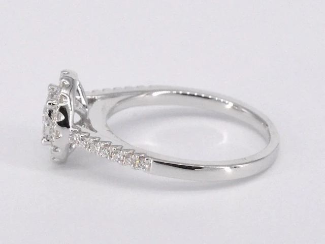 Entourage ring met briljant geslepen diamant - afbeelding 11 van  11