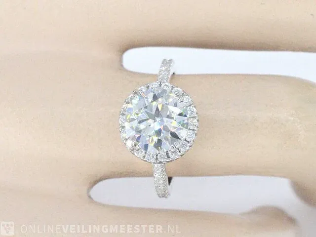 Entourage ring met briljanten - afbeelding 2 van  5