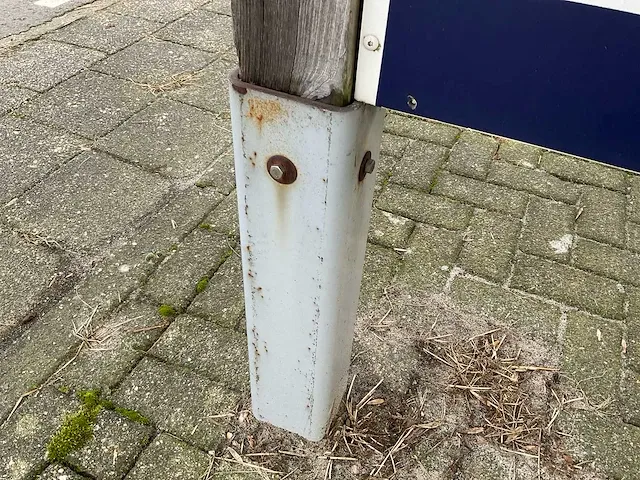 Entree bord met zadeldak - afbeelding 6 van  9