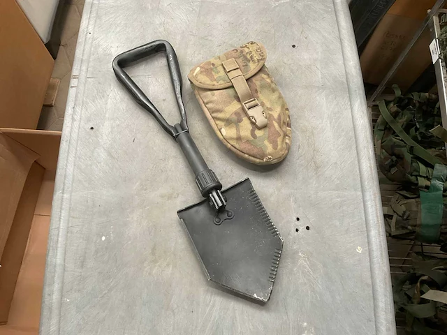 Entrenching tool (2x) - afbeelding 1 van  3