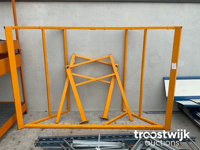 Entresol doorlaat inrichting - afbeelding 2 van  2