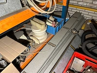 Entresol inhoud met diverse onderdelen, gereedschappen en accessoires - afbeelding 5 van  19
