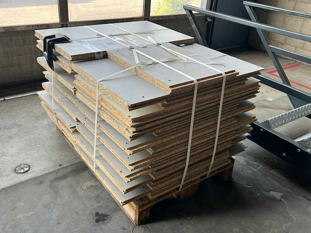 Entresol / verdiepingsvloer 20x4m - afbeelding 10 van  10