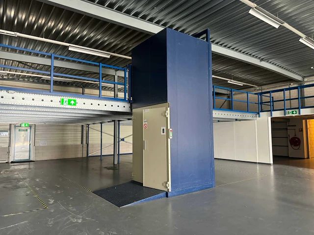 Entresol vloer (20x9,50 mtr) (190m2) - afbeelding 2 van  58