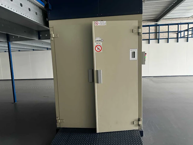 Entresol vloer (20x9,50 mtr) (190m2) - afbeelding 3 van  58