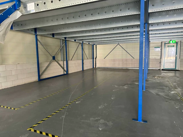 Entresol vloer (20x9,50 mtr) (190m2) - afbeelding 5 van  58