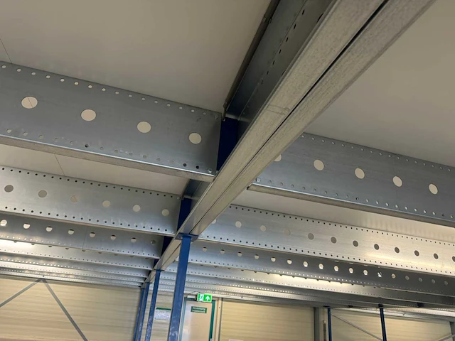 Entresol vloer (20x9,50 mtr) (190m2) - afbeelding 6 van  58
