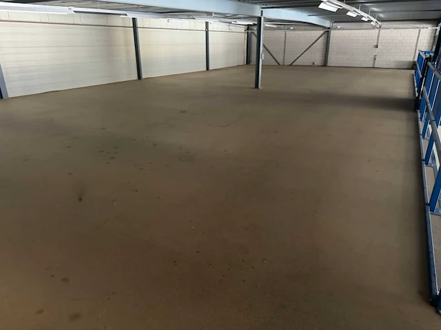 Entresol vloer (20x9,50 mtr) (190m2) - afbeelding 23 van  58