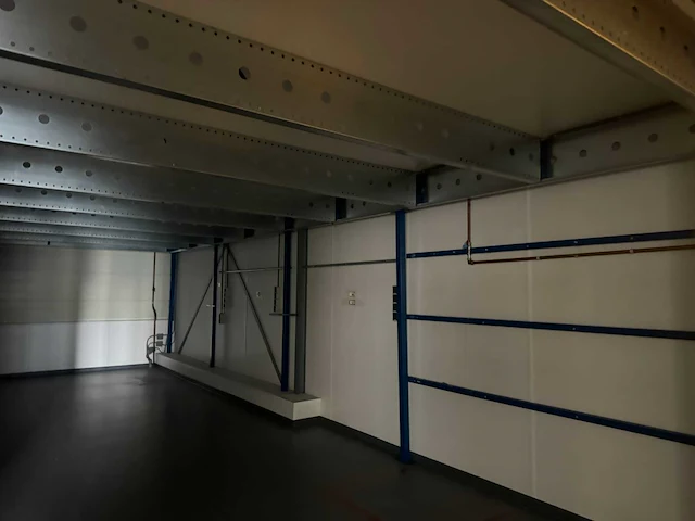 Entresol vloer (20x9,50 mtr) (190m2) - afbeelding 39 van  58