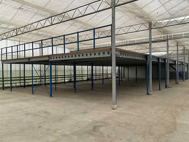 Entresol vloer (231m2) - afbeelding 1 van  24
