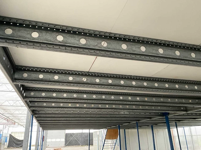 Entresol vloer (278m2) - afbeelding 10 van  27