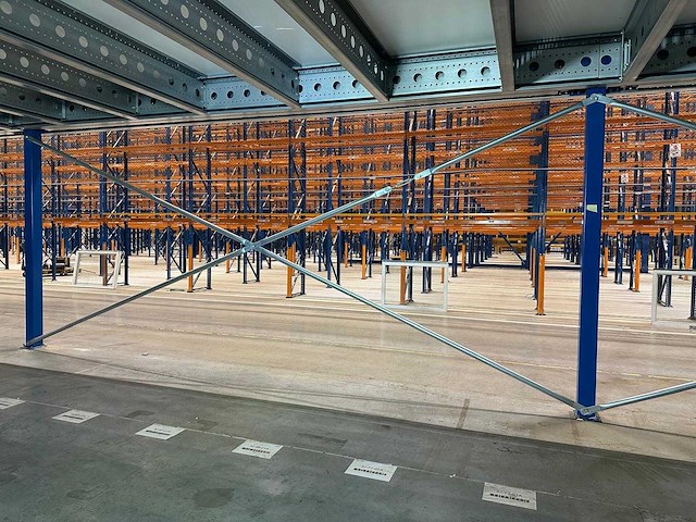 Entresolvloer 432m2 - afbeelding 24 van  26