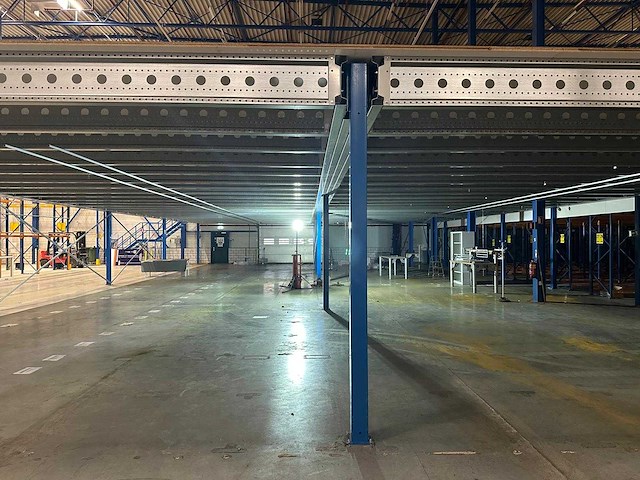 Entresolvloer 432m2 - afbeelding 26 van  26