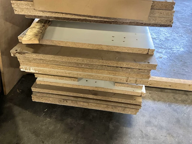 Entresolvloer met trap en leuning circa 15x10mtr - afbeelding 3 van  19