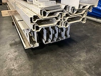 Entresolvloer met trap en leuning circa 15x10mtr - afbeelding 17 van  19