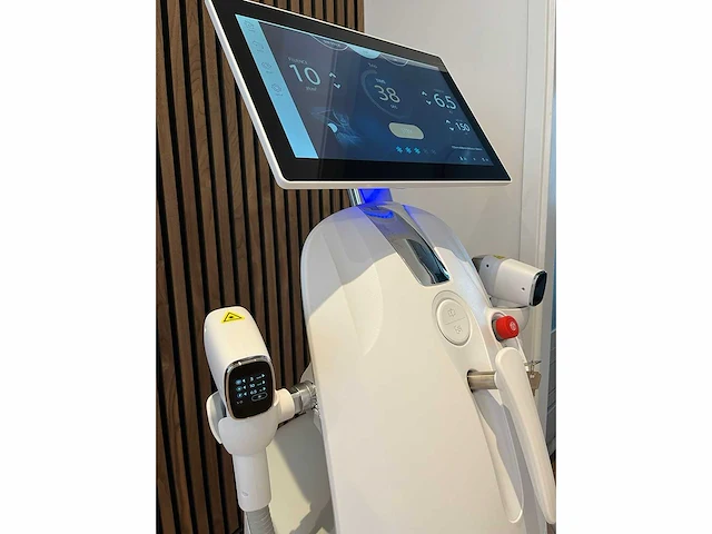 Eos lason - diode ice - laser apparaat - afbeelding 16 van  30