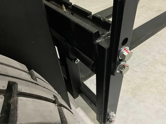 Ep - 2025 - efl 252 x - vorkheftruck - afbeelding 24 van  38