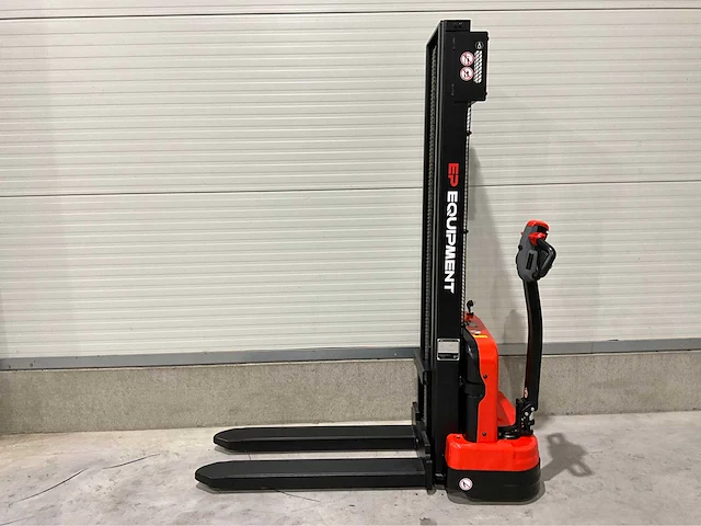 Ep - 2025 - est 124 3,0 meter - stapelaar - afbeelding 12 van  18