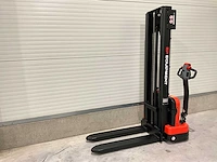 Ep - 2025 - est 124 3,3 meter - stapelaar - afbeelding 1 van  21