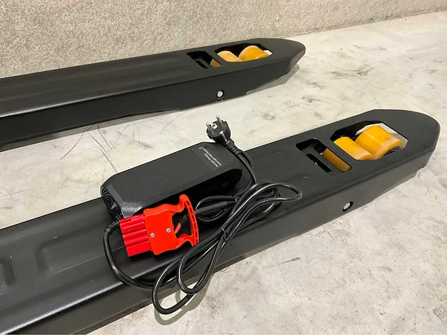 Ep - 2025 - f3 + zwenkwielen - elektrische palletwagen - afbeelding 7 van  15