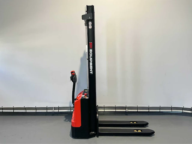Ep - es15-15es 4,15 meter - stapelaar, interne lader - afbeelding 14 van  16