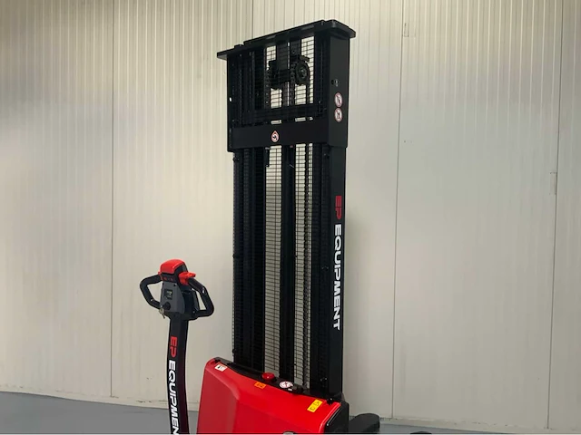 Ep - est 3,6 meter - stapelaar, interne lader - afbeelding 6 van  15