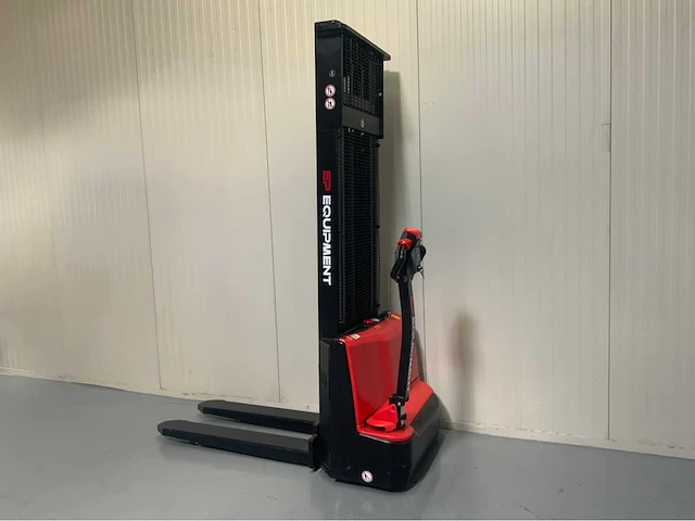 Ep - est 3,6 meter - stapelaar, interne lader - afbeelding 15 van  15