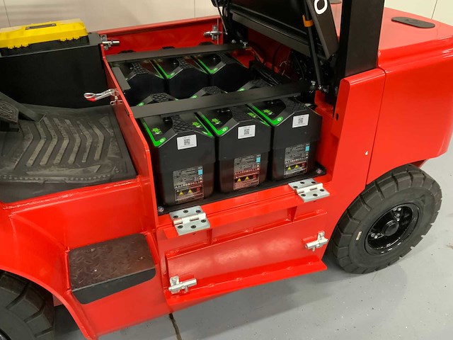 Ep x4-30 - 4.8 meter, 2025 triplex, free-lift, side-shift, uitneembare accu's incl. docking station vorkheftruck - afbeelding 18 van  37