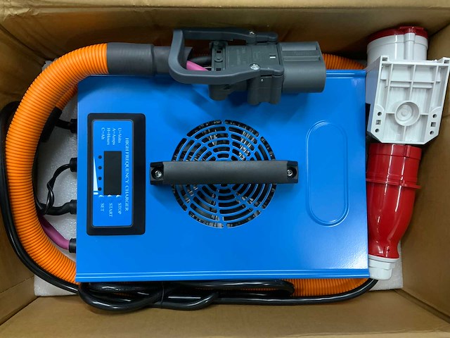 Ep x4-30 - 4.8 meter triplex, uitneembare accu's, free-lift, side-shift vorkheftruck - afbeelding 25 van  33