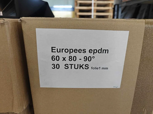 Epdm dakdoorvoeren recht (stadsuitloop) 60 x 80 mm (60x) - afbeelding 3 van  4