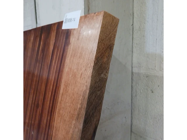 Epoxy boomstamtafel suar walnoot 180x90 binnen/buiten, sanderz, 2025 - afbeelding 4 van  6