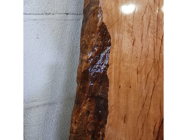 Epoxy boomstamtafel suar walnoot 180x90 binnen/buiten, sanderz, 2025 - afbeelding 4 van  5