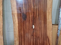 Epoxy boomstamtafel suar walnoot 180x90 binnen/buiten, sanderz, 2025 - afbeelding 1 van  5