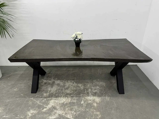 Epoxy boomstamtafel - afbeelding 3 van  9