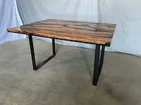 Epoxy eetkamertafel