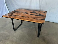 Epoxy eetkamertafel - afbeelding 16 van  22
