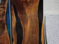 Epoxy suar/walnut wood tafel binnen/buiten incl. x poten(2), sanderz, 2025 - afbeelding 1 van  4