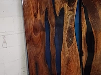 Epoxy suar/walnut wood tafel binnen/buiten incl. x poten(2), sanderz, 2025 - afbeelding 1 van  4