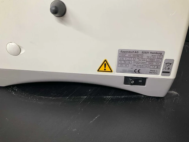 Eppendorf centrifuge 5424 - afbeelding 4 van  4