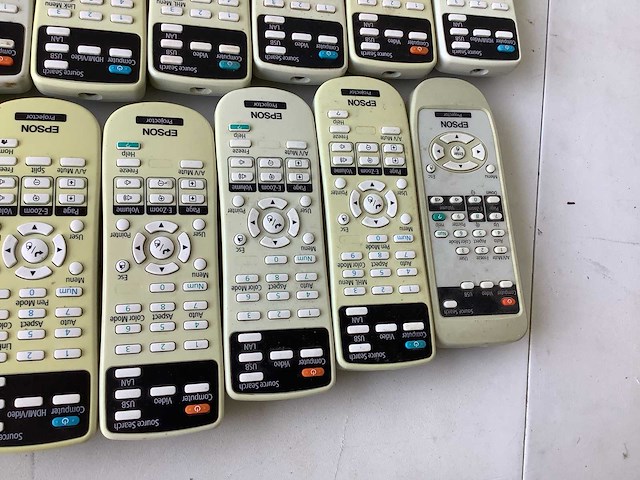 Epson afstandsbedieningen beamers en projectie (28x) - afbeelding 3 van  4