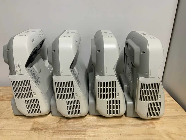 Epson eb-585wi beamer (4x) - afbeelding 4 van  7