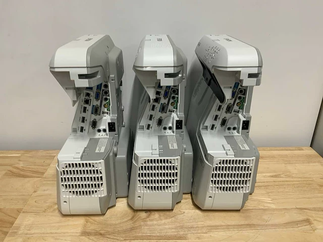 Epson eb-685wi beamer (3x) - afbeelding 4 van  10