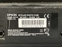 Epson stylus photo 2100 inktjetprinter met automatische snijmodule - afbeelding 10 van  19