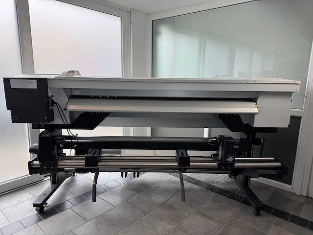 Epson surecolor sc-s30600 (k191a) eco-solvent grootformaat printer - afbeelding 8 van  10