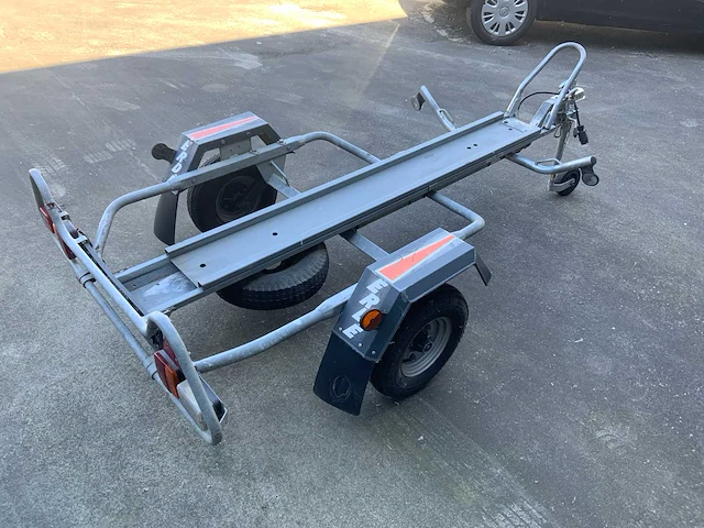 Erdê pm 300 motor aanhangwagen - afbeelding 9 van  13