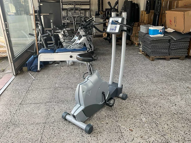 Ergo-fit cycle 3000 home trainer - afbeelding 3 van  5
